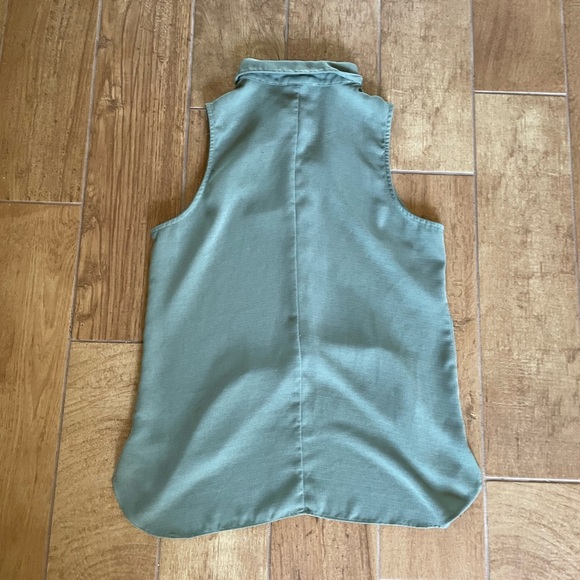 Milano Green Polo Collar Button Down sleeveless blouse women’s medium - Picture 7 of 8